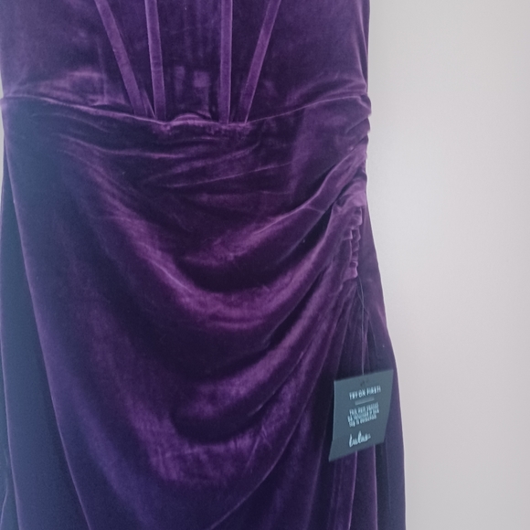 LuLu's Glamorous Celebrations Dark Purple Velvet Strapless Tulip Dress XS NWT - Picture 5 of 12